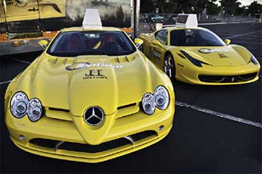 Mau Naik Supercar? Sambangi Supercar Taxi Ride di GIIAS 2015 