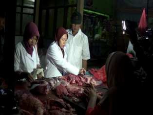 Kadar Air Daging Sapi di Pasar Waleri Kendal Masih Tinggi