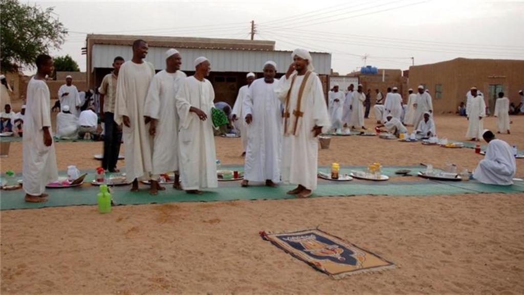 Semangat berbagi Ramadan di Sudan. (Aljazeera)
