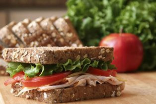 Tips Menjaga Kesehatan Selama Ramadan