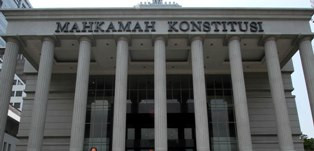 MK Legalkan Politik Dinasti 