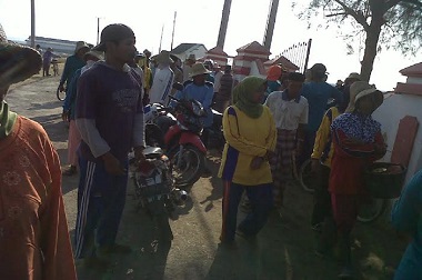 Gaji dan THR tak Cair, Buruh PT Garam Mogok Kerja