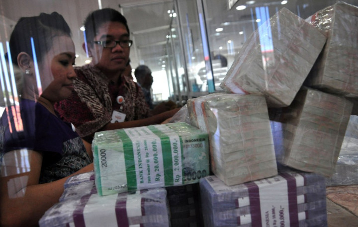 Penukaran Uang Meningkat Didukung Pencairan Gaji ke-13 PNS