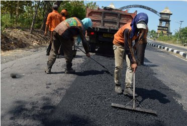 Jelang Mudik, Perbaikan Jalur Alternatif Karawang Dikebut