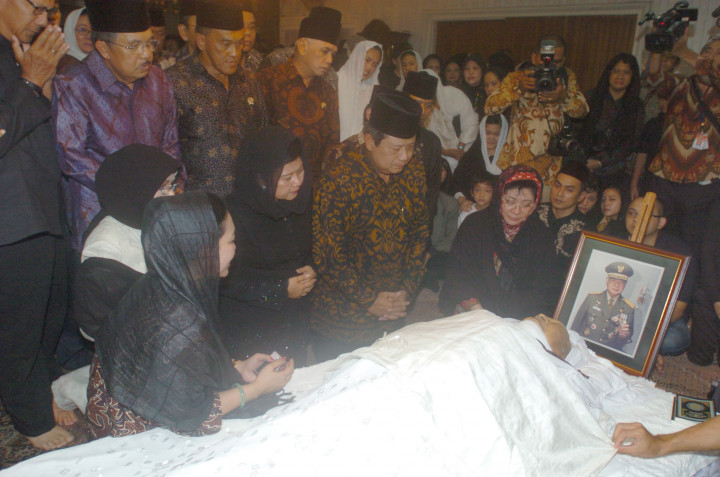 Hari-Hari Terakhir Pak Harto Sebelum Wafat