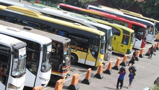 Jelang Lebaran, Dishub DKI Tes Urine Sopir Bus