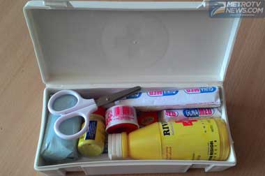 Jakarta Ban dan Achilles Bagikan Kotak P3K Gratis Khusus Mobil 