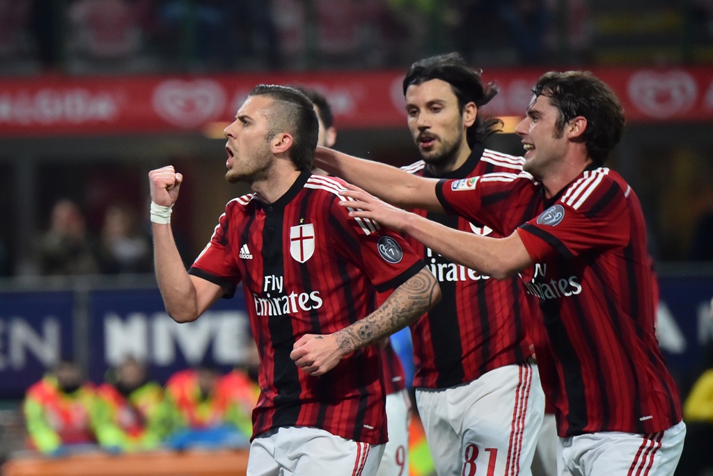 AC Milan berusaha bangkit usai tampil buruk pada musim lalu (AFP)