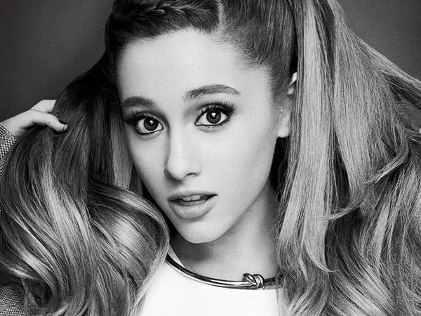 Ariana Grande Buat Video Pernyataan Maaf soal Insiden Donat
