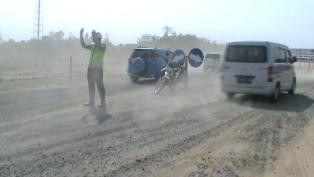 Hati-Hati, Tol Pejagan-Brebes Berdebu