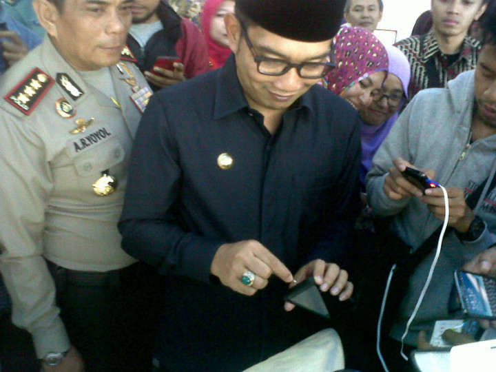 Dukung Bandung sebagai Smart City, Kang Emil Luncurkan 2 Aplikasi Baru 