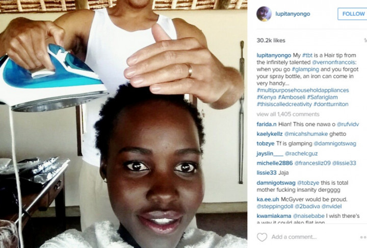 Lupita Nyong'o Menata Rambut dengan Setrika Baju