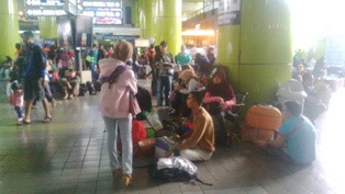 H-5 Lebaran, Stasiun Gambir Berangkatkan 2.715 Penumpang