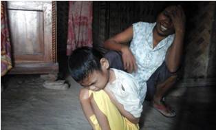 Sudah 14 Tahun, Tubuh Gadis Ini Masih Seperti Balita