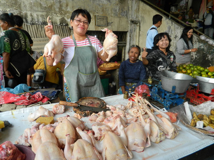 Harga Daging Ayam Naik di Pangkalpinang 