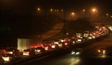 Jalur Cikunir Hingga Cikarang Padat