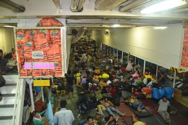 Lelah, Banyak Pemudik Menginap di Pelabuhan Merak