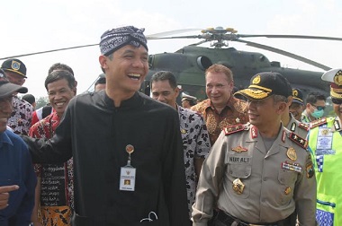 Gubernur Ganjar Cek Pool Mobil Dinas Pemprov Jateng