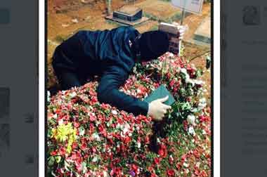 Lebaran, Billy dan Keluarga Kunjungi Makan Olga