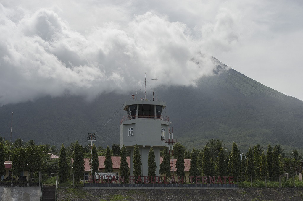 Gunung Gamalama berada di bagian belakang Bandara Sultan Babullah ternate, Ant/ Widodo S Jusuf