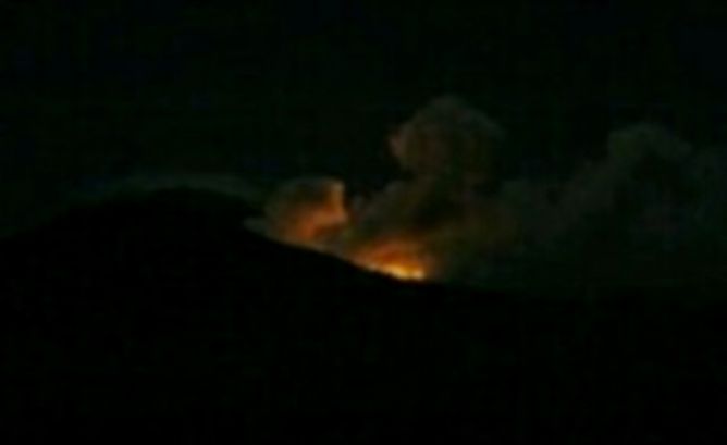 Kembali Semburkan Abu Vulkanik, Status Gunung Gamala Belum Meningkat