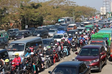 Jalur Tengah Sumedang Dikuasai Pemudik Lokal