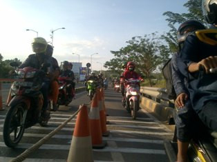 H+1 Lebaran, Arus Balik di Jembatan Suramadu Mulai Ramai