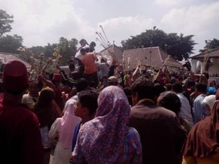 Masyarakat Antusias di Grebeg Syawal Yogyakarta