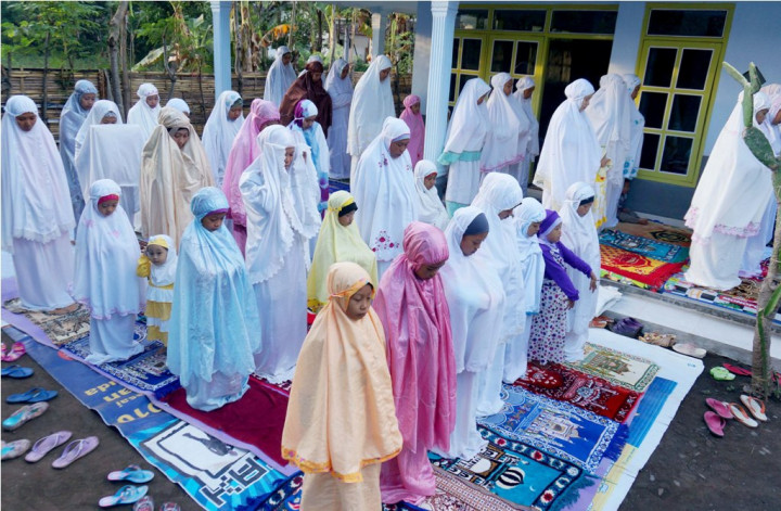 Jamaah Aboge di Probolinggo Salat Id Hari Ini