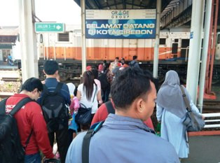 KA Cirebon-Gambir Ditambah, Ini Jadwal Lengkapnya