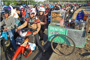 Perhatikan Kebersihan Makanan di Jalur Arus Balik