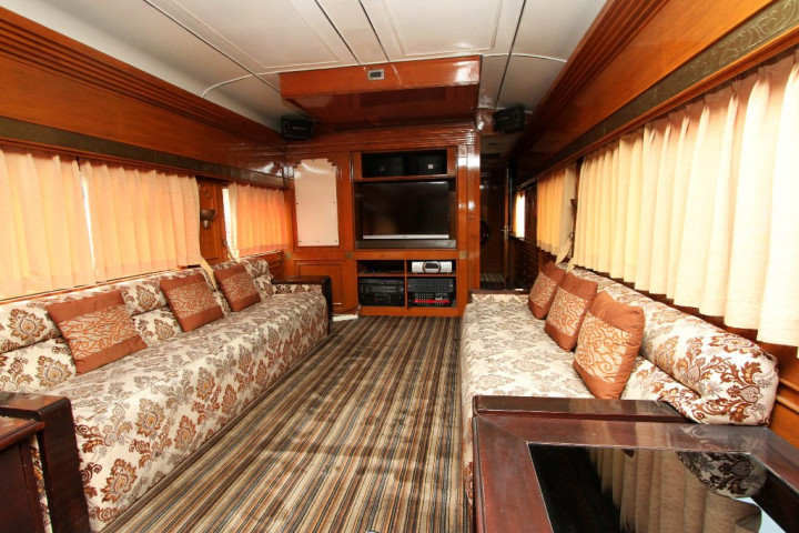 Mau Nyaman, Pakai Gerbong Wisata Saja