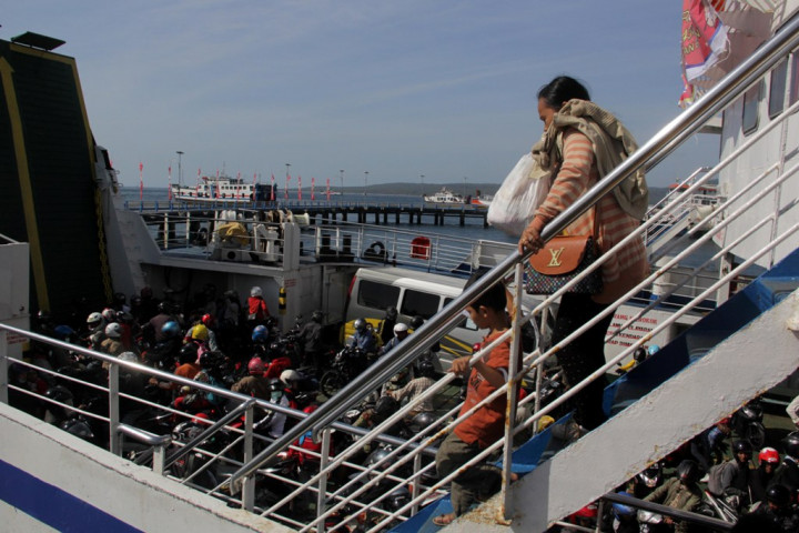 Arus Balik di Pelabuhan Ketapang Diprediksi Melonjak hingga Sabtu