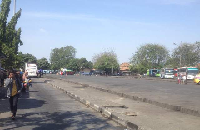 Suasana di Terminal Pulogadung. (Foto: MTVN/Damar Iradat)