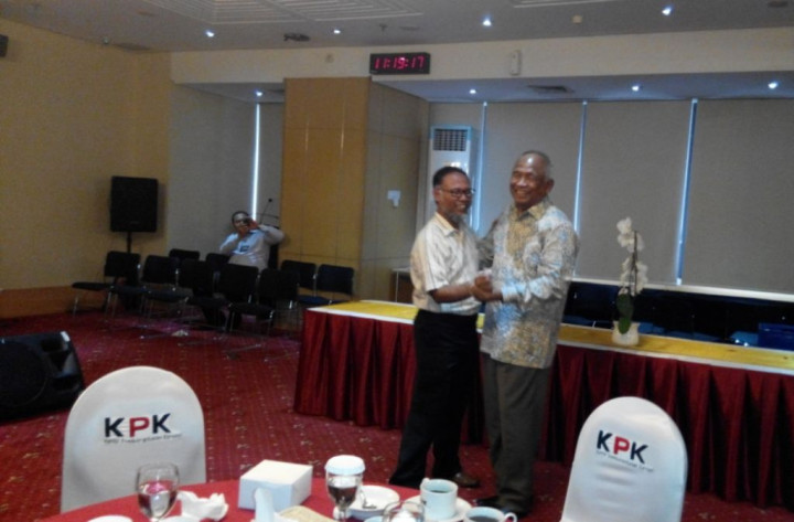 Halal Bihalal, Ruki Dansa dengan Bambang Widjojanto