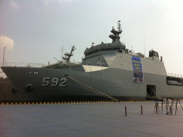 Satgas KRI Banjarmasin Kenalkan Budaya & Pariwisata RI