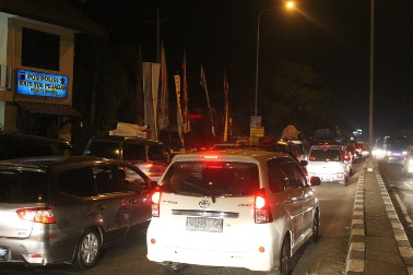 Malam Ini, Jalur Alternatif Arus Mudik di Brebes Macet