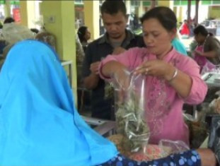 Belut Goreng Saingi Bakpia Pathok di Yogyakarta