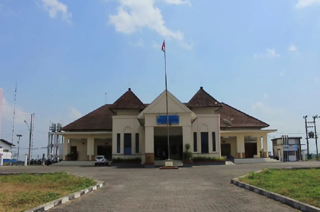 Bandara Notohadinegoro Jember Masih Tutup