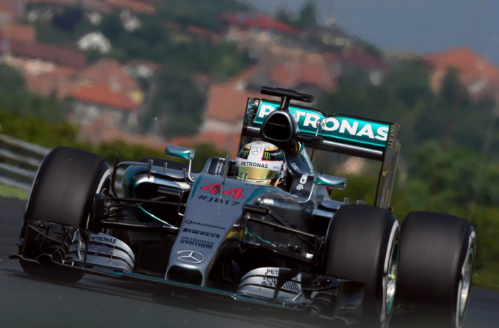 Duo Mercedes Kuasai Latihan Bebas Pertama