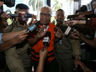 Istri Muda Gatot Disebut Aktif Berikan Uang ke Kaligis 