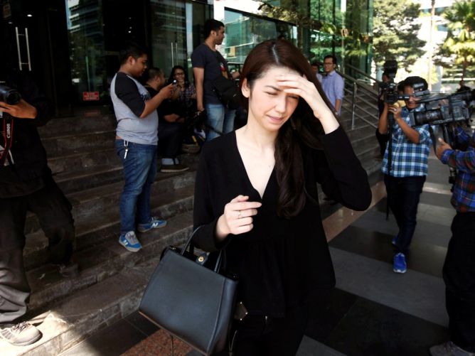 Velove Kunjungi OC Kaligis di Rutan Guntur Selama 6 Jam