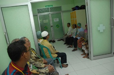 Operasi Katarak Gratis Sambut Muktamar ke-33 NU di Jombang