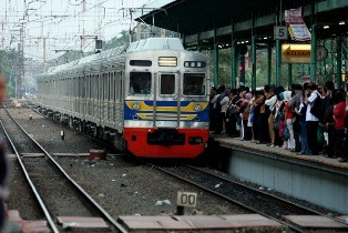 Penumpang Kereta Api di Lebaran 2015 Meningkat 8 Persen