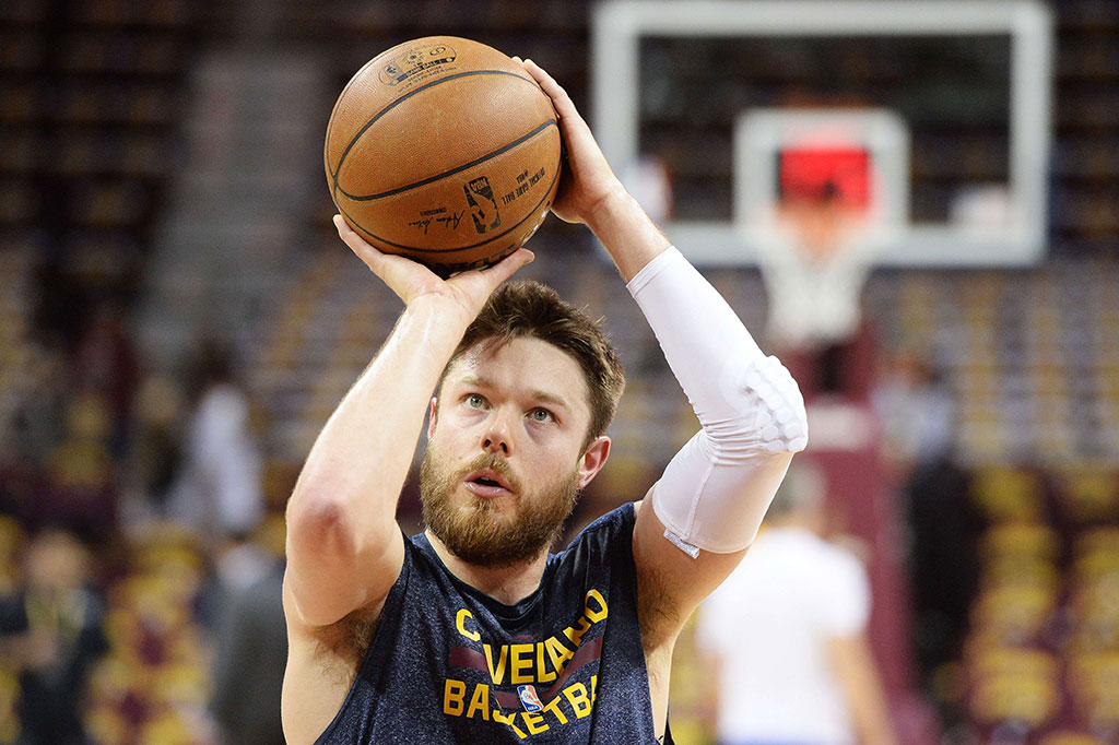 Dellavedova Bertahan di Cavaliers