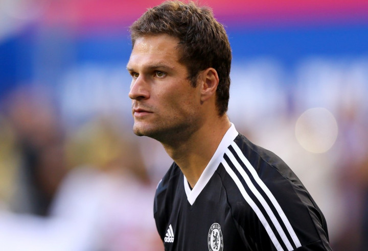 Begovic Ingin Bertarung Kemampuan dengan Courtois