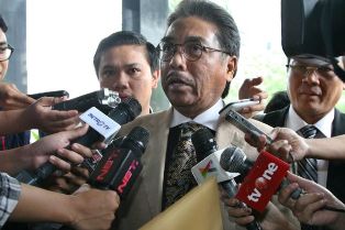 Hotma Sitompul Tebar Ancaman di Praperadilan Angeline