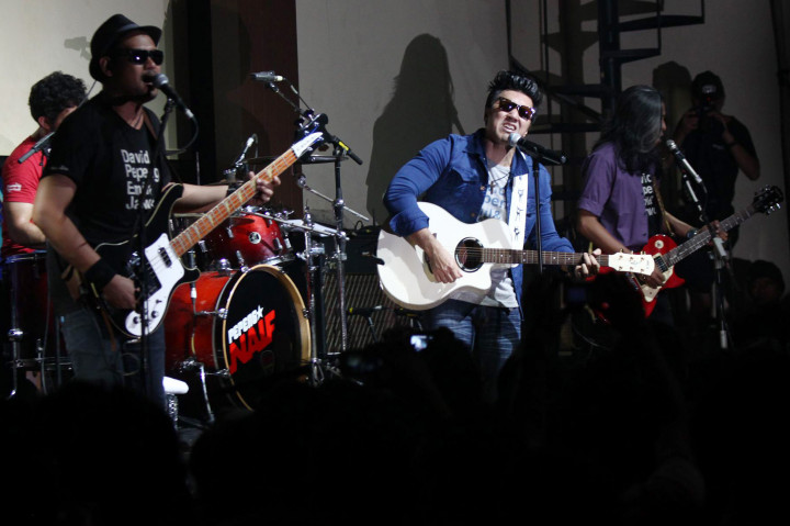 Kendala Naif Rilis Piringan Hitam 