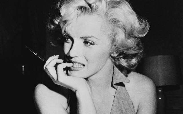 Klise Foto Polos Marilyn Monroe Dirilis 