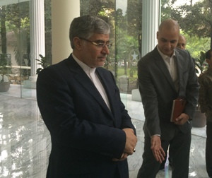 Dubes Iran Terkena 'Demam' Batu Akik